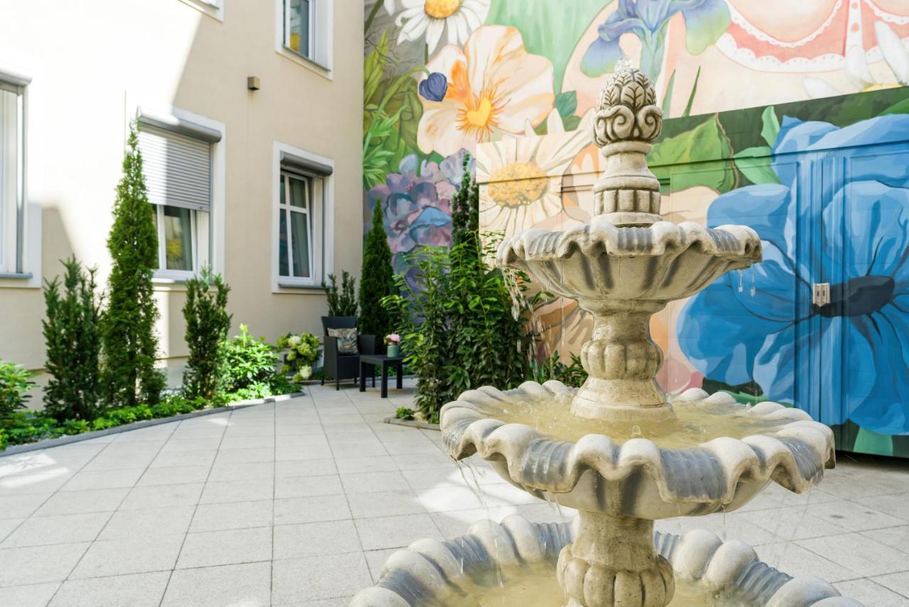 Komeda Apartment Hidden In Poznan Old Town By Noclegi Renters Εξωτερικό φωτογραφία