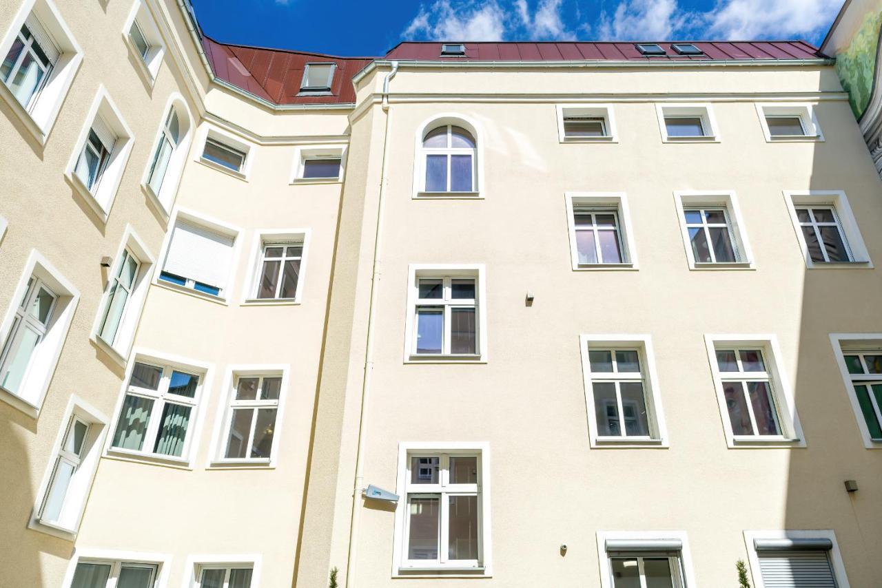 Komeda Apartment Hidden In Poznan Old Town By Noclegi Renters Εξωτερικό φωτογραφία